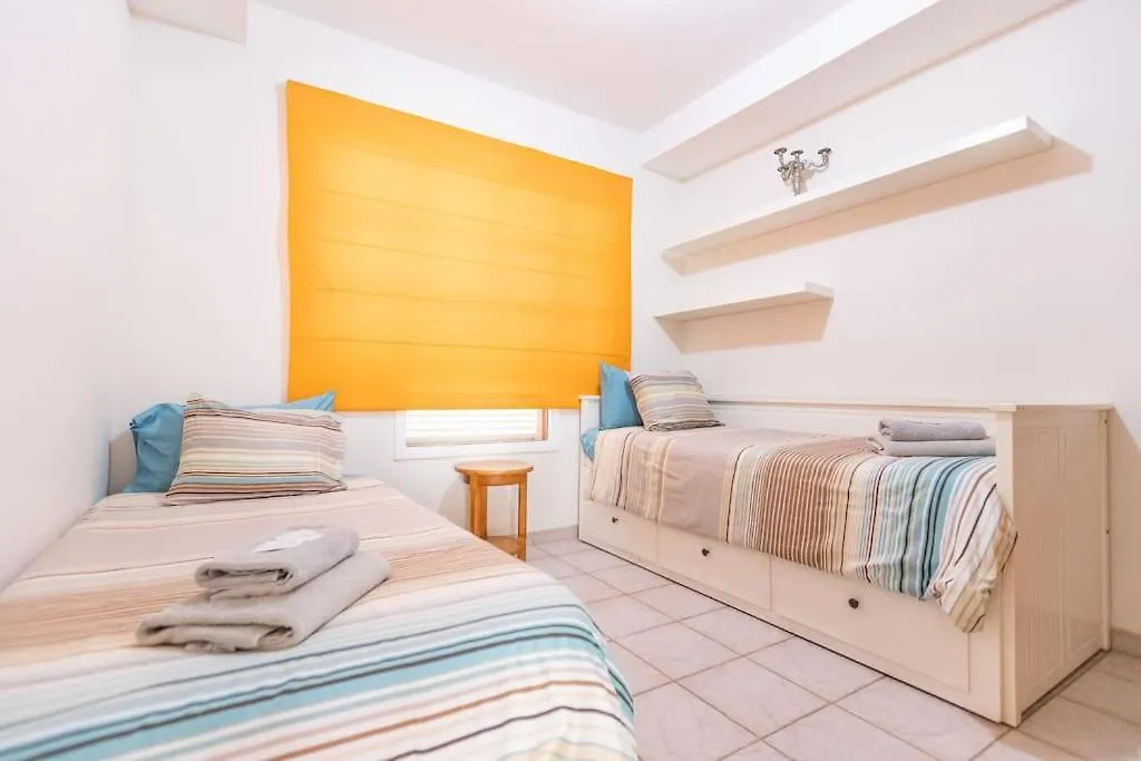 אדחה Nice 3 Bedroom Villa In El Duque
