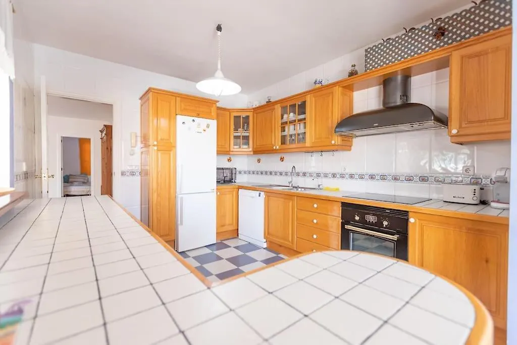 אדחה Nice 3 Bedroom Villa In El Duque