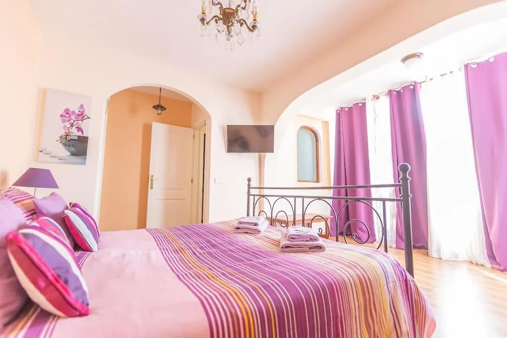 אדחה Nice 3 Bedroom Villa In El Duque ספרד